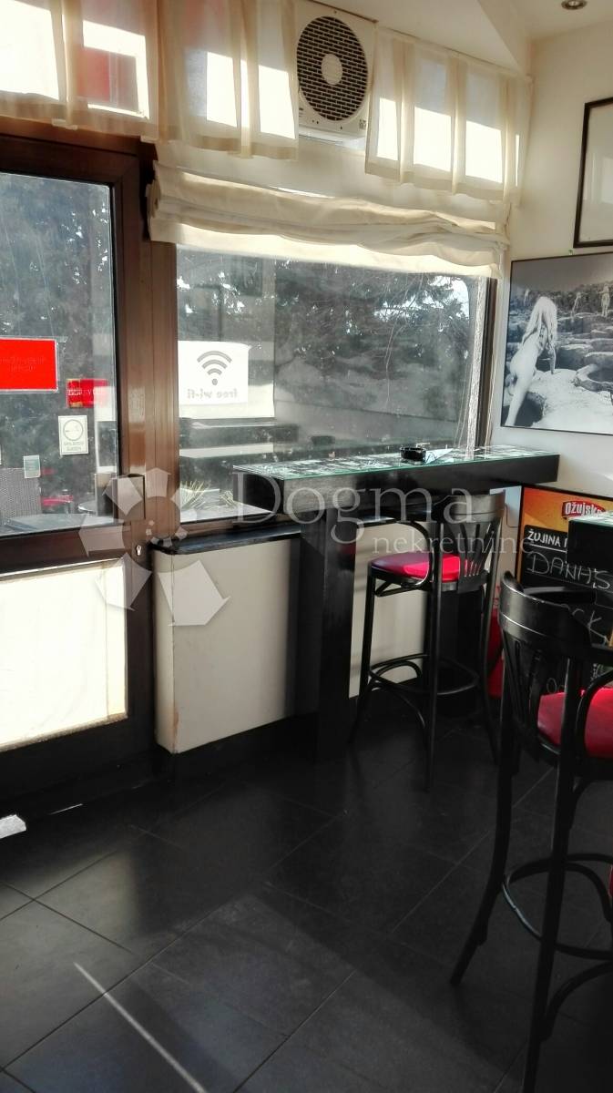    Business premise Krnjevo, Rijeka, 49m2