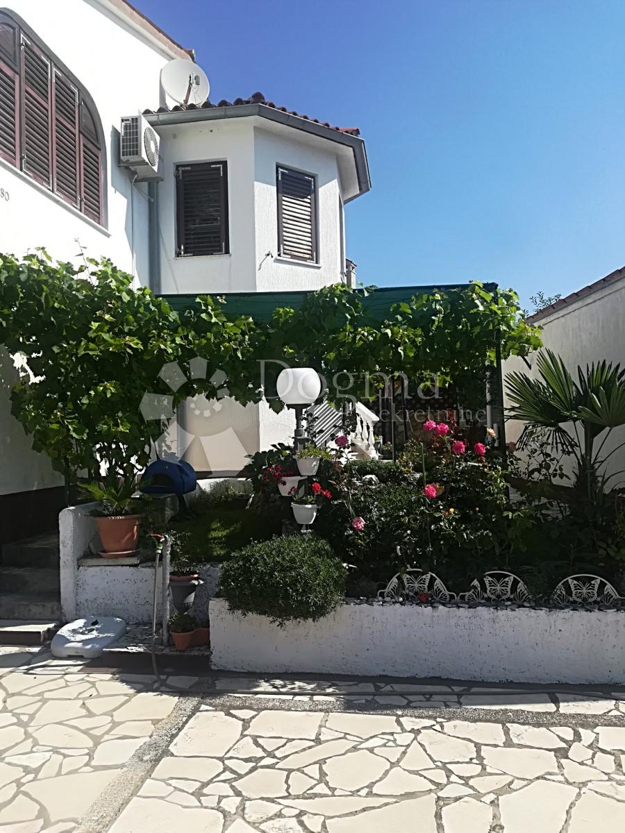  BARBARIGA – kuća s potencijalom, pogled na more  