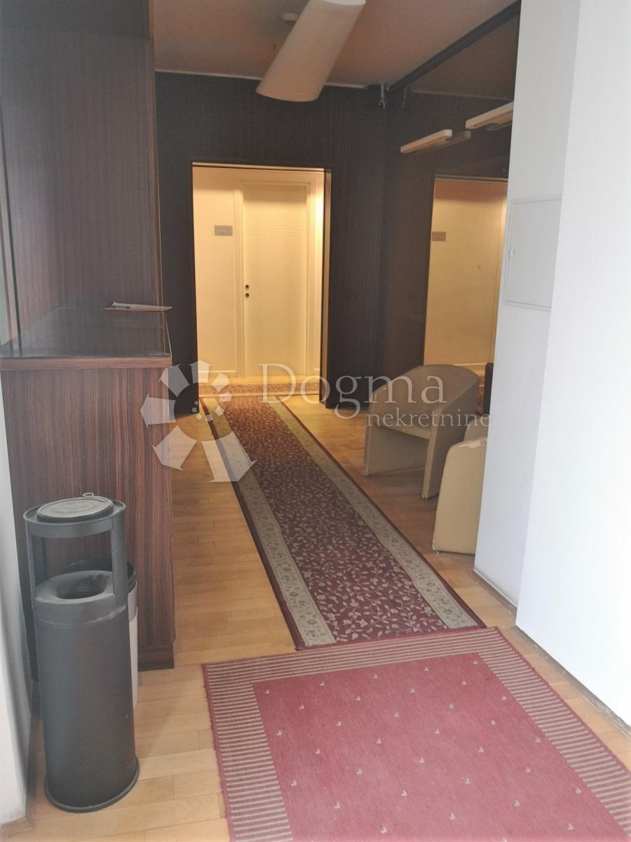    Business premise Centar, Rijeka, 910m2