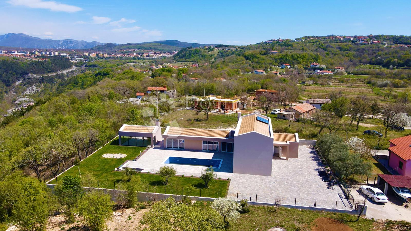    House Labin, 317m2