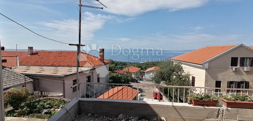  KOSTRENA 220m2  