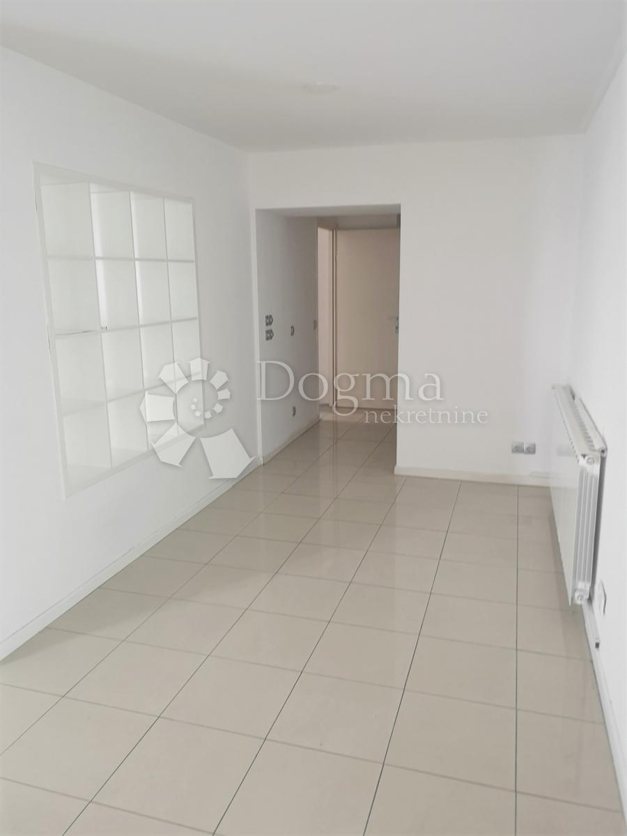    Business premise Centar, Rijeka, 105m2