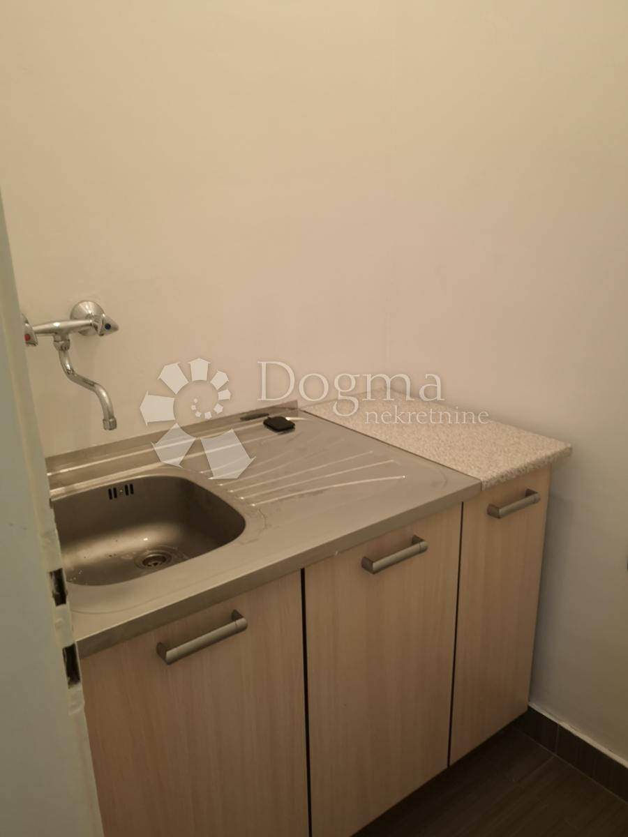    Business premise Centar, Rijeka, 94m2