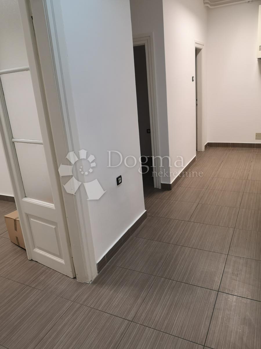    Business premise Centar, Rijeka, 94m2