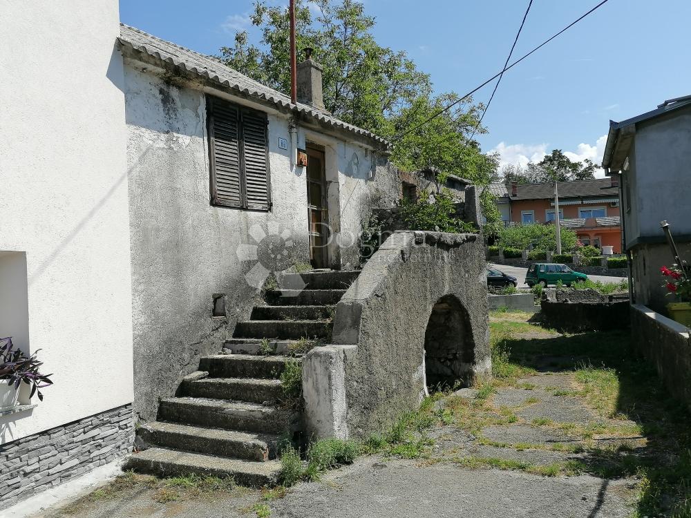 185 m2 DVIJE VEZANE STARINE