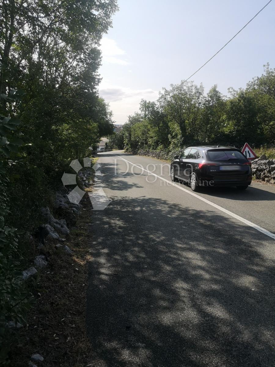 Odličan građevinski teren u Risiki!  