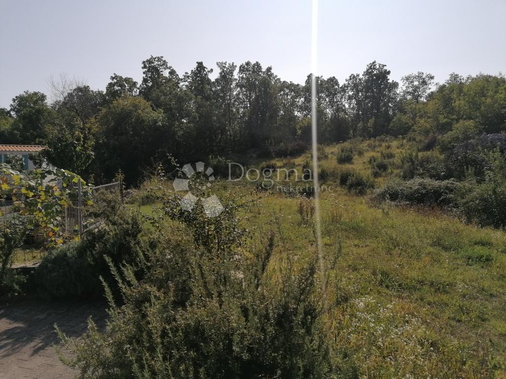  Grundstück Marinići, Viškovo, 1.700m2 