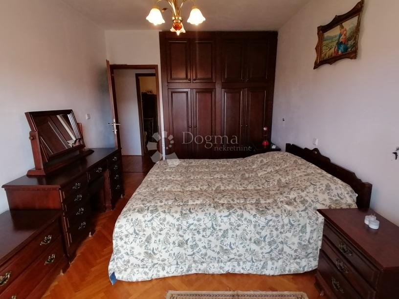  SPINČIĆI 244m2  