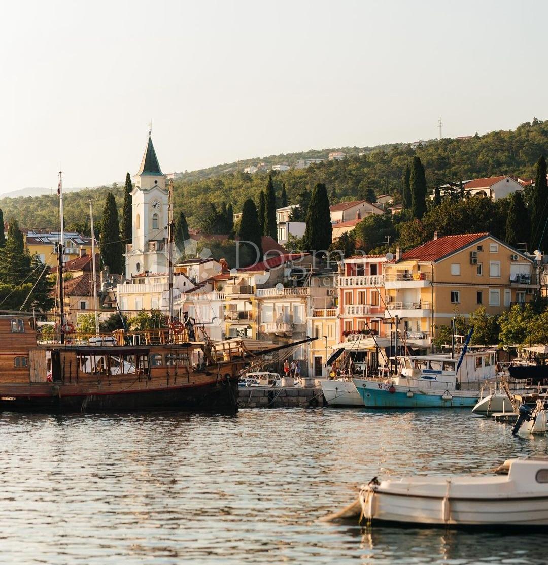  Selce, poslovni prostor uz šetnicu  