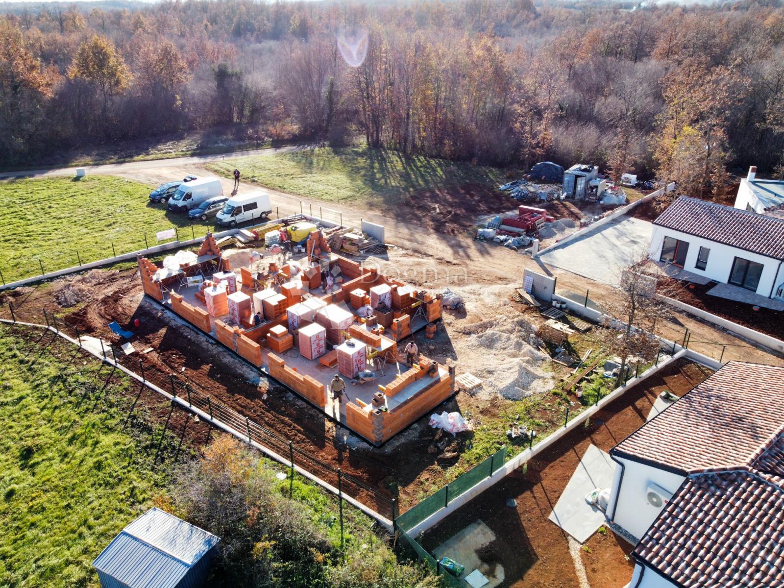  DUPLEX KUĆA na mirnoj lokaciji! (započeta gradnja)  