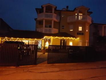 Дом Pješčana Uvala, Medulin, 497m2