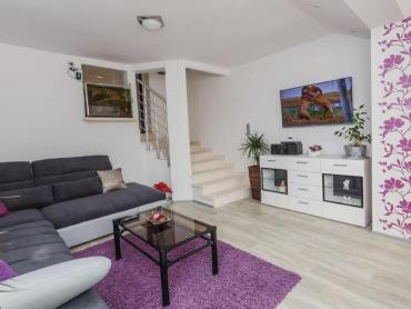 Дом Vinišće, Marina, 273m2