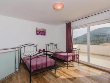 Дом Vinišće, Marina, 273m2