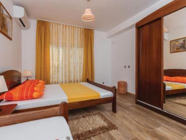 Дом Vinišće, Marina, 273m2