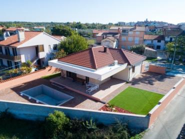 NOVA VILLA, GRADNJA 2022. NEKORIŠTENA, NAMJEŠTENA, BAZEN