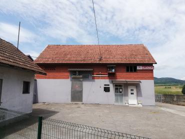 Brinje, kuća i pogon za proizvodnju i preradu mesa