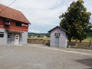Brinje, kuća i pogon za proizvodnju i preradu mesa