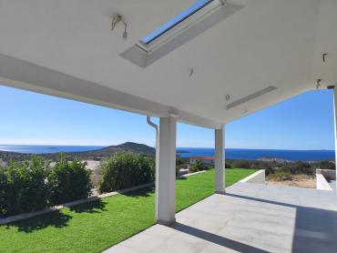 PRIMOŠTEN-VILLA SA SPEKTAKULARNIM POGLEDOM