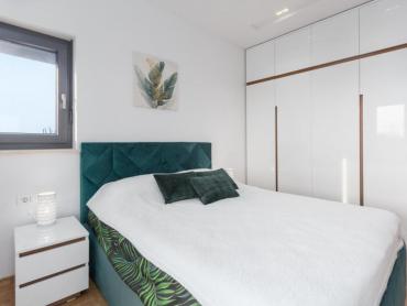 ELEGANTNA VILLA SA BAZENOM I WELLNESSOM, OKOLICA POREČA