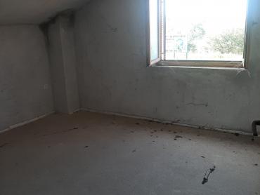ROH BAU KUĆA U MURVICI KRAJ ZADRA