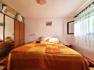 PRILIKA - 2 kuće i 2 građevinska zemljišta - LOBORIKA