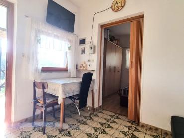 PRILIKA - 2 kuće i 2 građevinska zemljišta - LOBORIKA