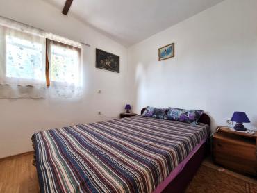 PRILIKA - 2 kuće i 2 građevinska zemljišta - LOBORIKA