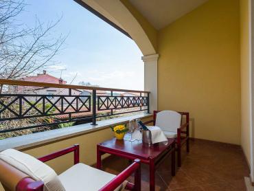 Novigrad, restoran i smještaj u miru koji tražite