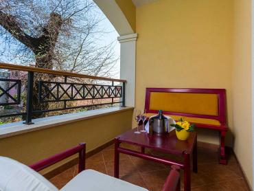 Novigrad, restoran i smještaj u miru koji tražite