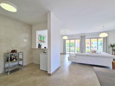 Дом Malinska, Malinska-Dubašnica, 2.000m2
