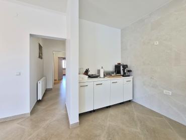 Дом Malinska, Malinska-Dubašnica, 2.000m2