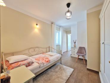 Дом Malinska, Malinska-Dubašnica, 2.000m2