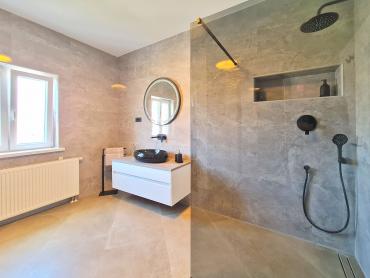 Дом Malinska, Malinska-Dubašnica, 2.000m2