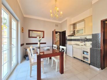 Дом Malinska, Malinska-Dubašnica, 2.000m2