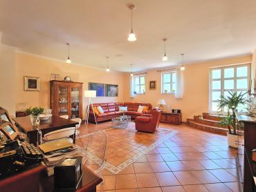 Дом Malinska, Malinska-Dubašnica, 2.000m2