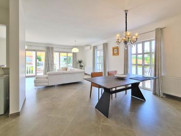 Дом Malinska, Malinska-Dubašnica, 2.000m2