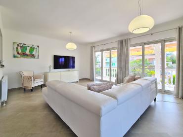 Дом Malinska, Malinska-Dubašnica, 2.000m2