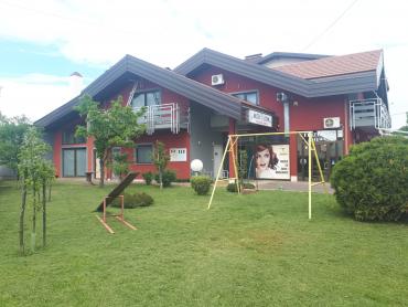 Дом Centar, Jastrebarsko, 440m2