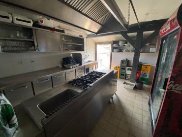 Коммерческая Podsused, Podsused - Vrapče, Samoborska cesta, 905m2