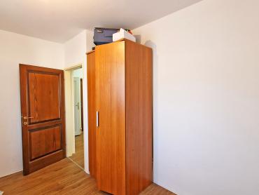 STAN 106 M2, 3OO METARA DO MORA, BAZEN – TOP LOKACIJA! PRIZEMLJE