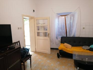 Kuća s velikim potencijalom i pogledom na more