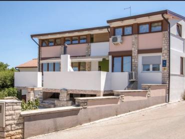 11 Studio apartmana - 150m od mora