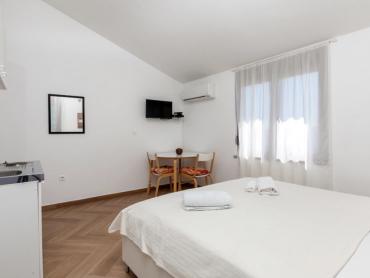 11 Studio apartmana - 150m od mora