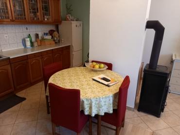 ŠIBENIK, kuća sa tri stana