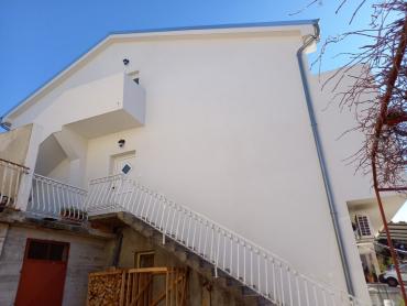 ŠIBENIK, kuća sa tri stana