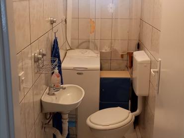 ŠIBENIK, kuća sa tri stana