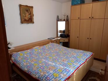 ŠIBENIK, kuća sa tri stana