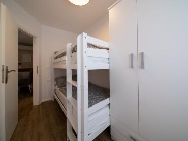 ROGOZNICA- MODERNO OPREMLJENA KUĆA U STAROM DIJELU MJESTA