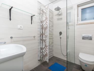 Luksuzna vila s bazenom - 500 m od mora