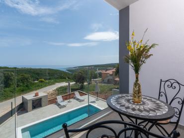 Luksuzna vila s bazenom - 500 m od mora